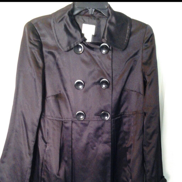 Knee length very light n silky coat