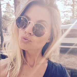 Meet your Posher, Paige