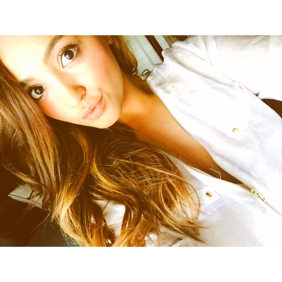 Meet your Posher, Caro