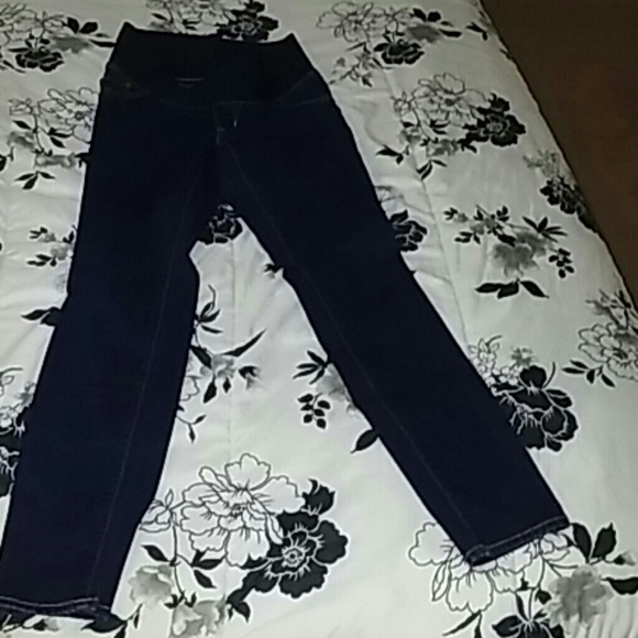 Maternity skinny jeans
