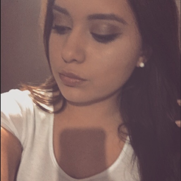 Meet your Posher, Valeria - Picture 1 of 1