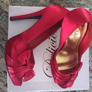 Sexy red heels with a side now satin