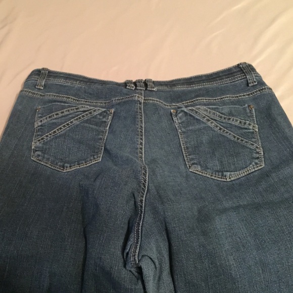 Jeans - Picture 4 of 4