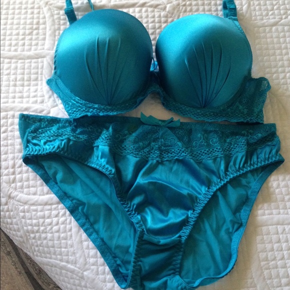 Bra and matching panti