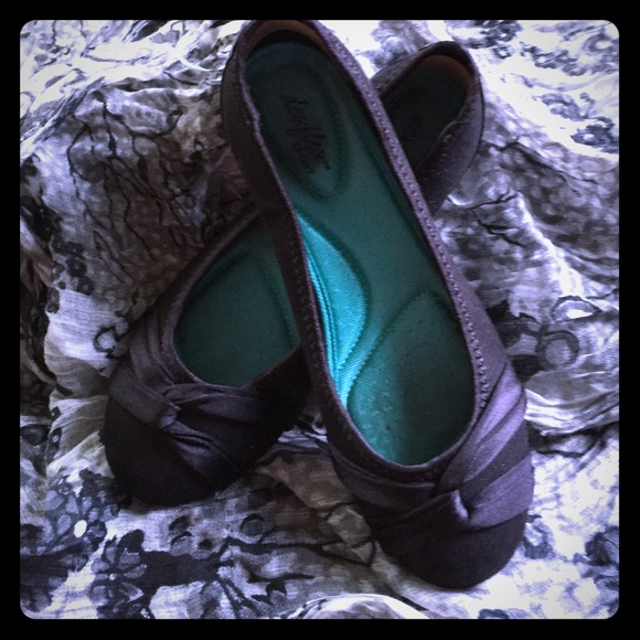 Black flats