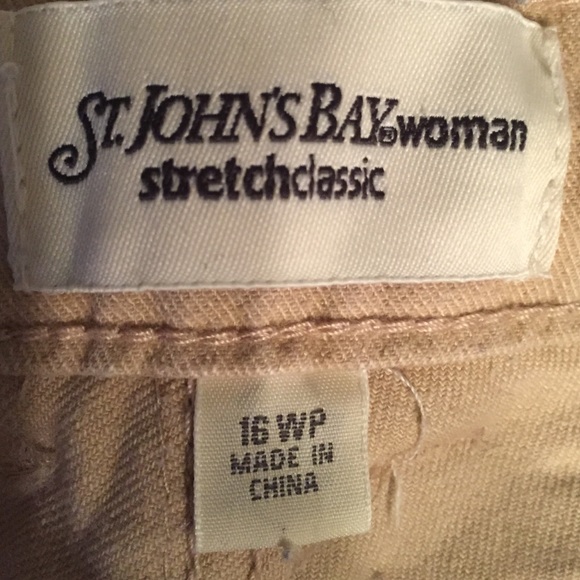 Jeans - Picture 2 of 4
