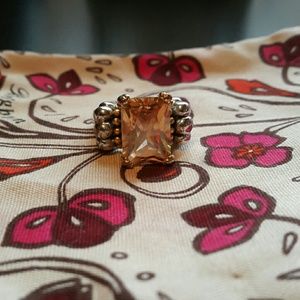 Gemstone ring