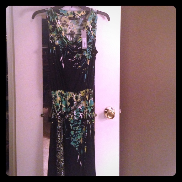 Apt 9 black dress with flowered motif