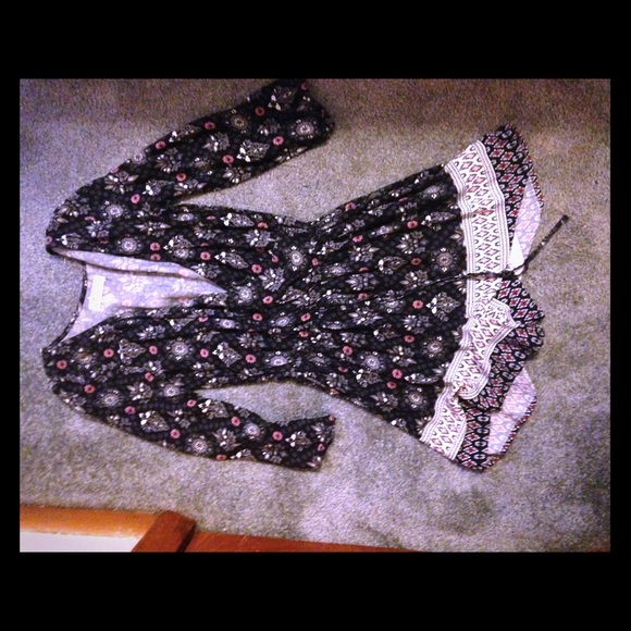 Hollister XS romper NWOT