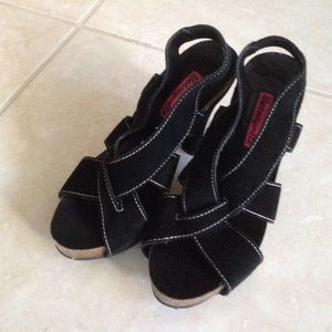Betseyville black suede heels! Sz 6.5-7