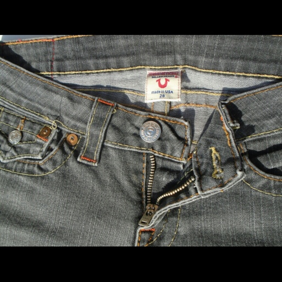 TRUE RELIGION DISTRESSED JEANS - Picture 3 of 4