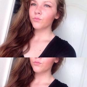 Meet your Posher, Courtney