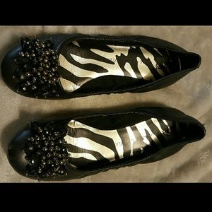 Anne Klein leather black flats Size 7.5
