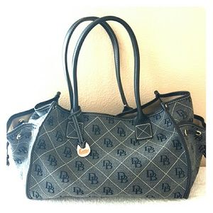 Dooney & Bourke Tote
