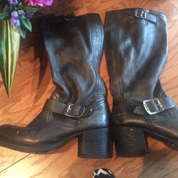 FRYE BOOTS