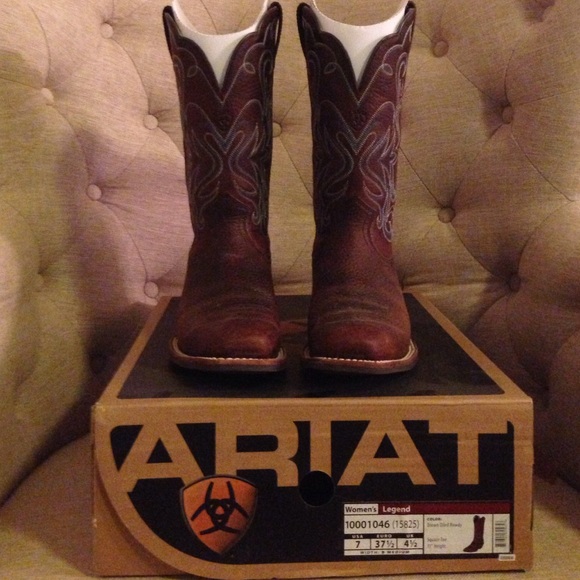 Ariat Legend Brown Oiled Rowdy cowboy boots