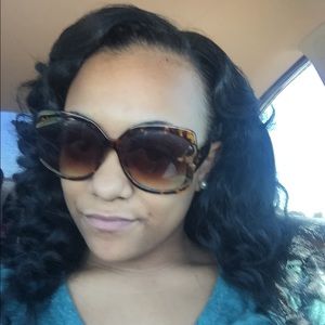 Meet your Posher, Dorey