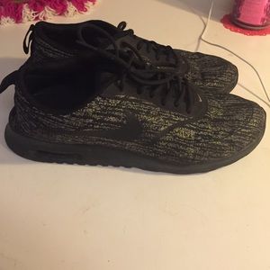 Black and gold Nike  jacquard air max Thea