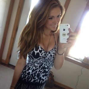 Meet your Posher, Makayla