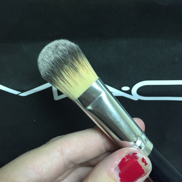 Essencia Brushes - Picture 3 of 4