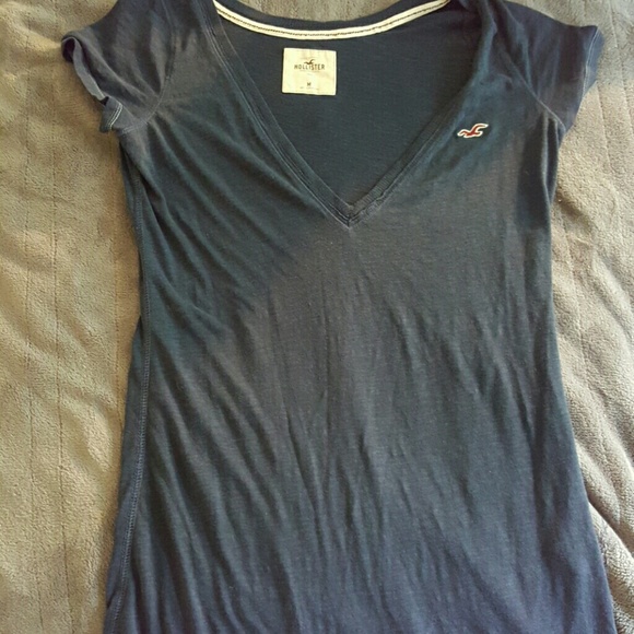 Hollister V neck