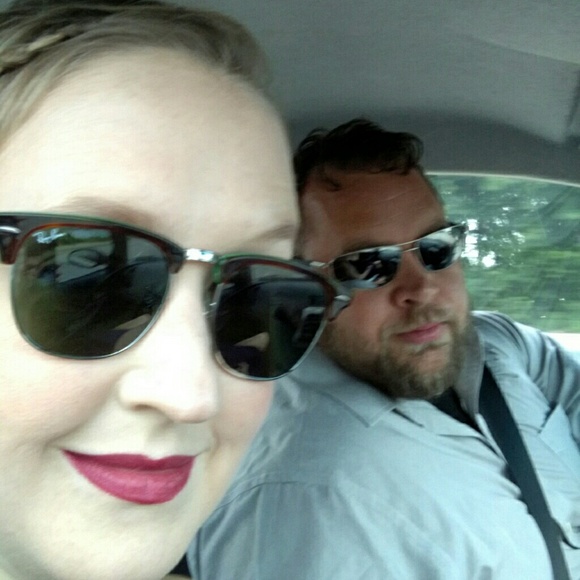 Meet your Posher, Eleanor - Picture 3 of 4