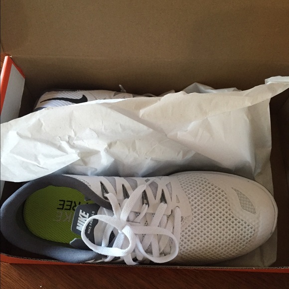 Nike Shoes - White Nike Shoes --- Final Price Drop ❗️