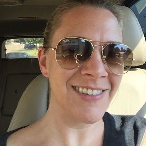 Meet your Posher, Andrea