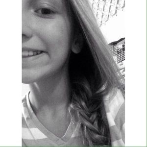 Meet your Posher, Alyssa