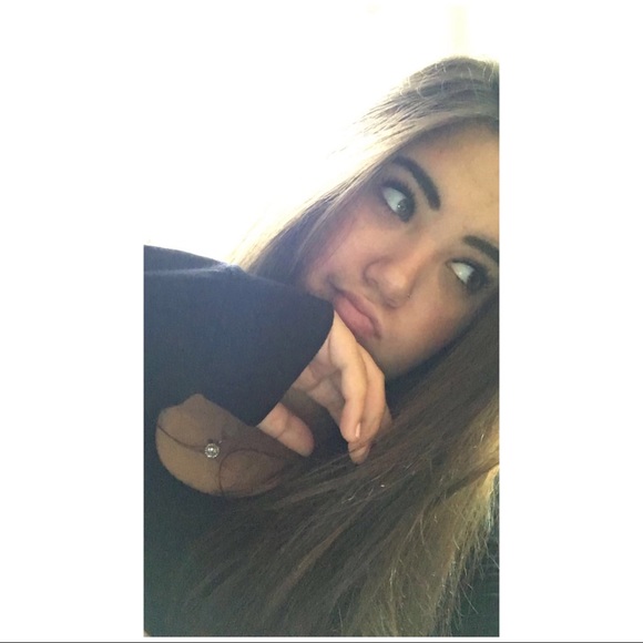 Meet your Posher, Baylee - Picture 3 of 3