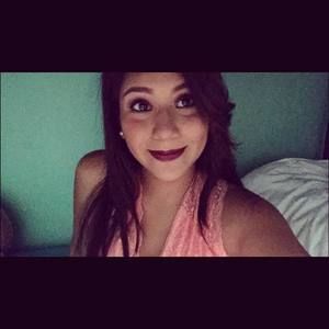 Meet your Posher, Antuanet