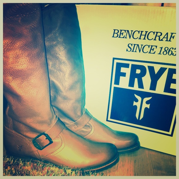 Frye Shoes - Brand New Frye Veronica Slouch in Whisky