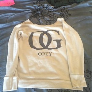 Cream obey pull over