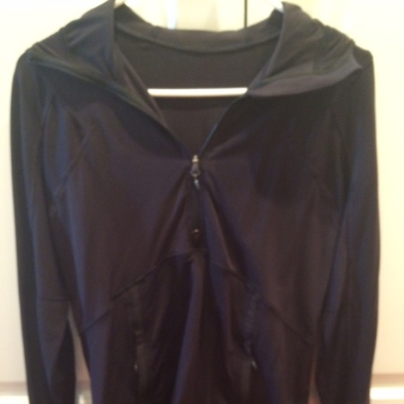 LuLuLemon running jacket