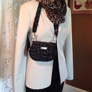 Baggallini petite cross body purse.