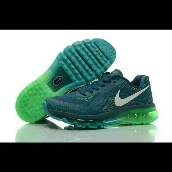 NOT SELLING!! I am looking for these Nike Air Max
