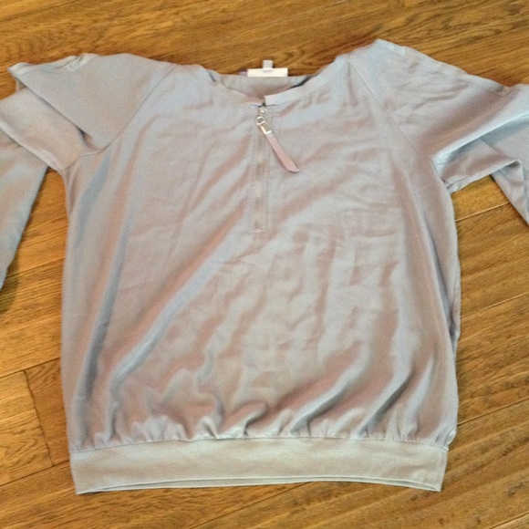 Women's long sleeve shirt NEVER WORN