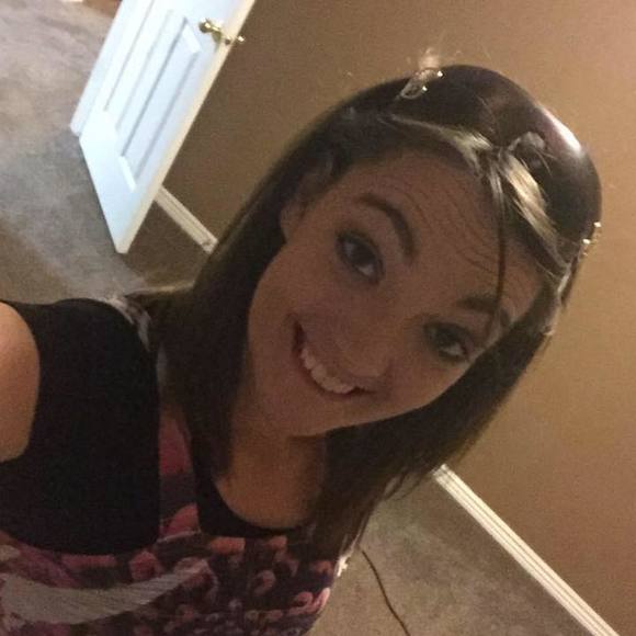 Meet your Posher, Kaylien