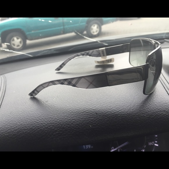 Burberry Men glasses