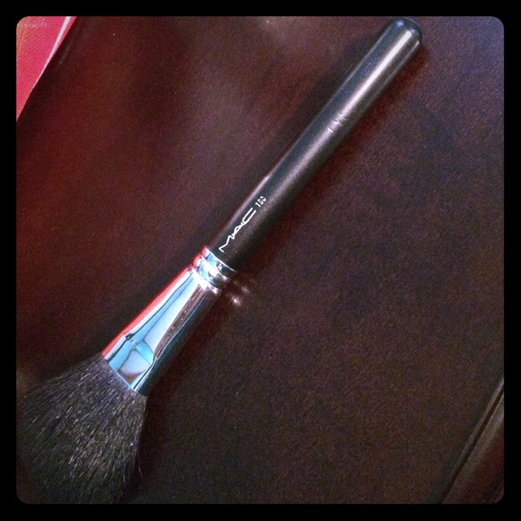 MAC 150 Brush