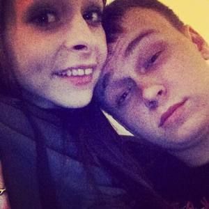 Meet your Posher, Lara