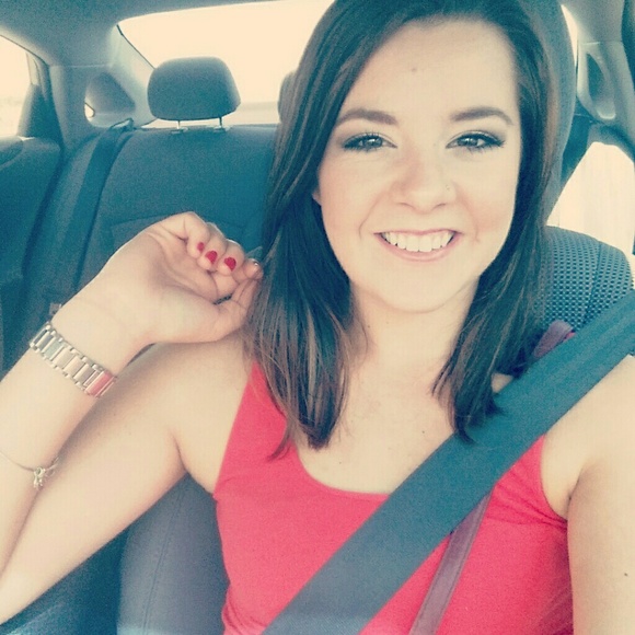 Meet your Posher, Desiree