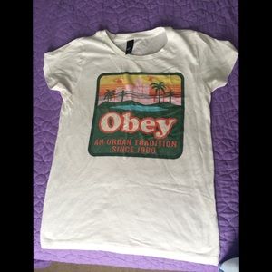 Vintage look OBEY graphic tee