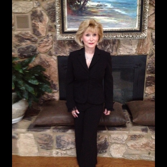 Meet your Posher, Dona