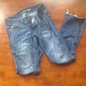 ARTIST comfy dark wash boot cut blue jeans (short)