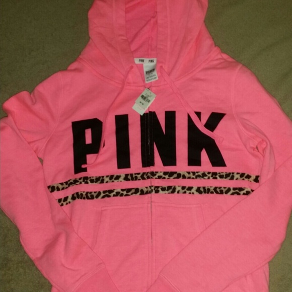 **SOLD** Nwt medium cheetah hoodie