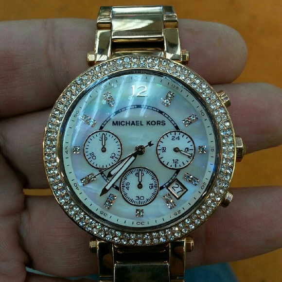 WATCH - Picture 4 of 4