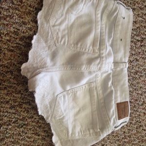 White American Eagle shorts