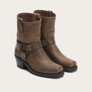 Frye Harness 8R Brown