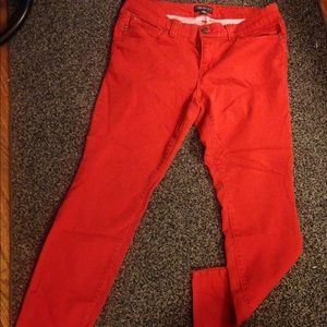 Forever 21 Straight leg Jeans 🔴🎁🎁
